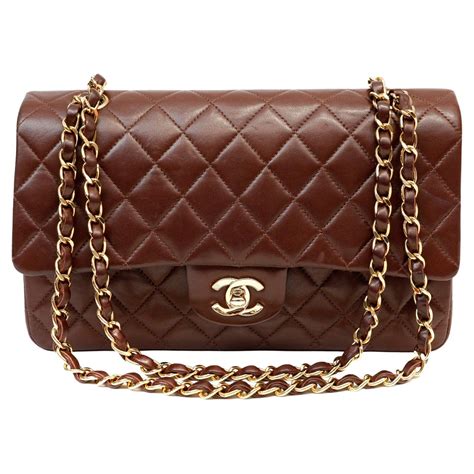 chanel kast|Chanel lambskin bag.